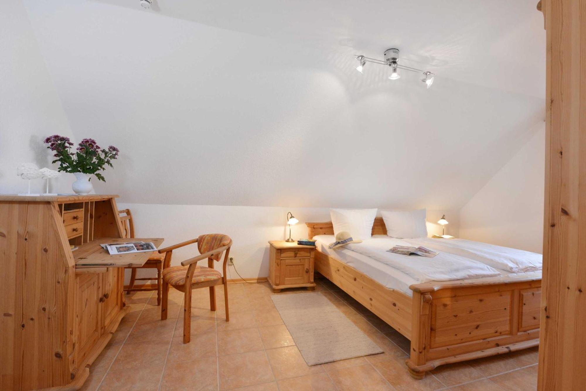 Stoertebeker Appartements - "Stoertebeker Pferdehof" Ралсвиек Стая снимка