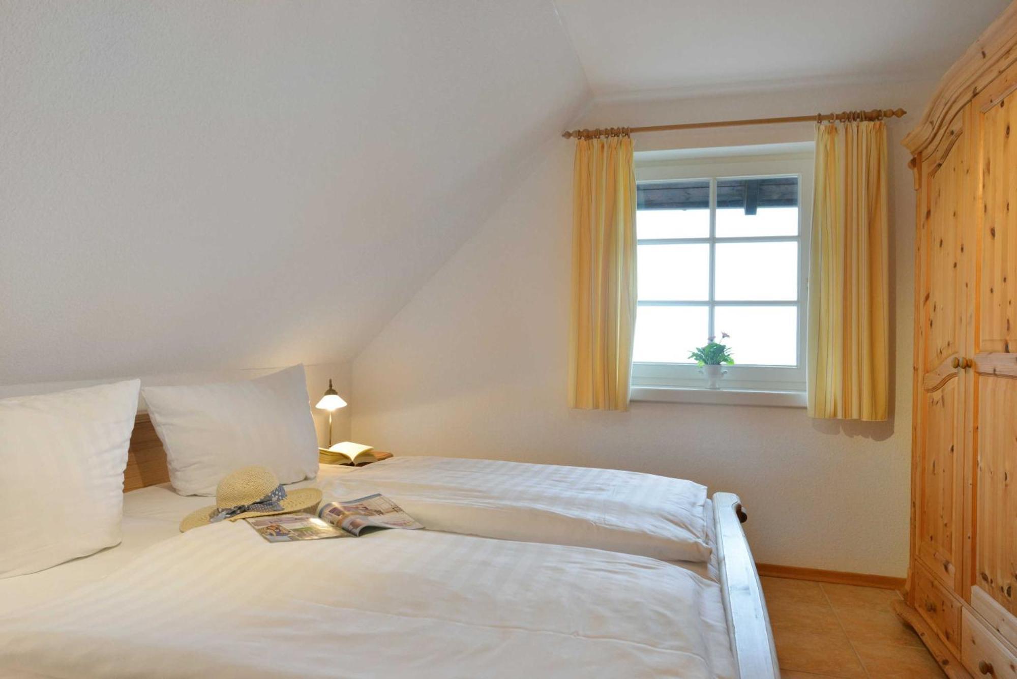Stoertebeker Appartements - "Stoertebeker Pferdehof" Ралсвиек Стая снимка