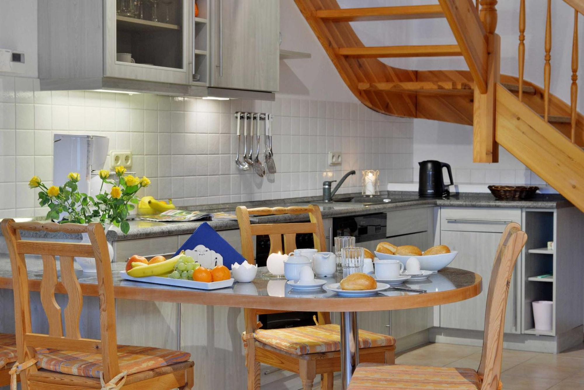 Stoertebeker Appartements - "Stoertebeker Pferdehof" Ралсвиек Стая снимка